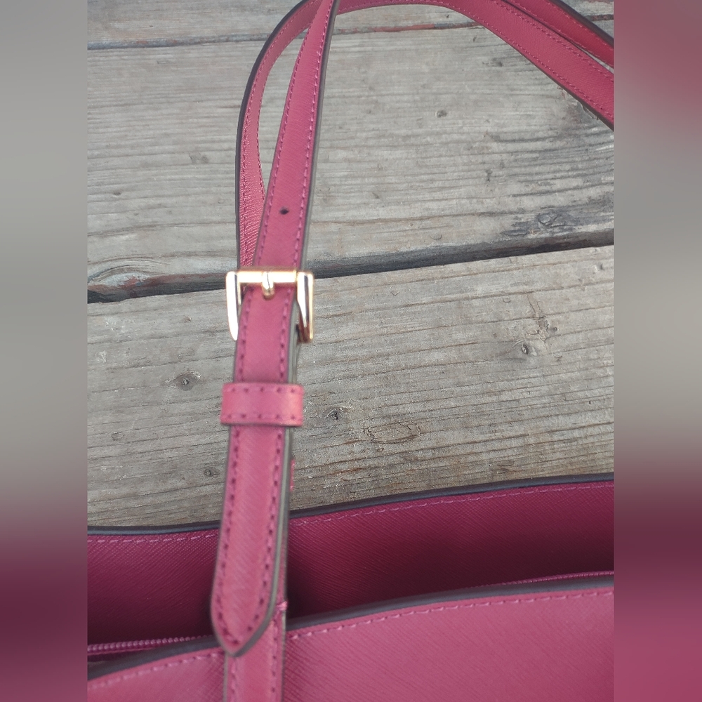 Michael Kors Walsh Berry Multifunctional Leather Medium Tote Purse New With Tags - Picture 14 of 16
